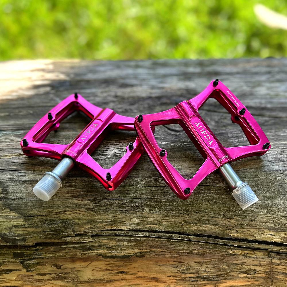 Bicycle Pedals CNC Colorful Aluminum Alloy Ball Bearing Mountain Bike Off-road Accessories