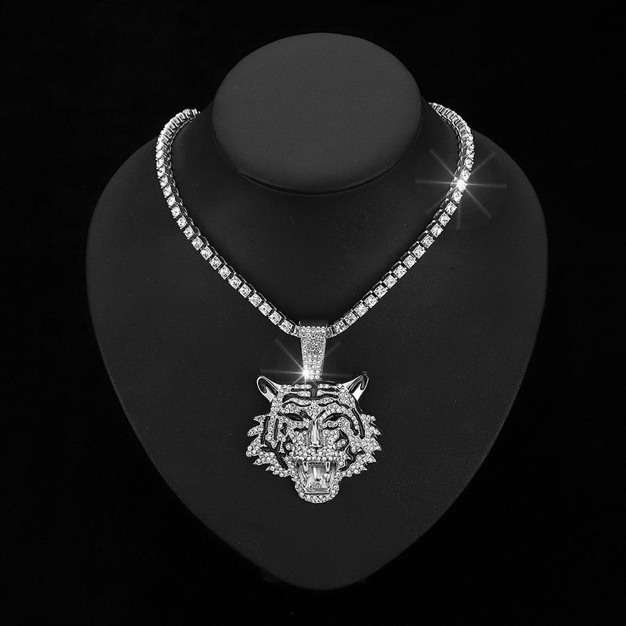 Ciondolo Tigre Personalizzato Piccola Folla Cool Dominante Gioielli Lega Churros Collana Ciondolo Tigre