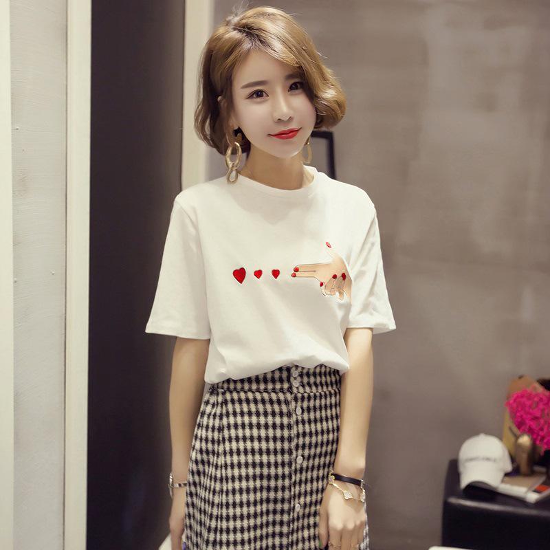 

Women s Summer Embroidered Loose Fit T-Shirt - Round Neck, Short Sleeves, Fashionable Pullover. Double Extra Large белый