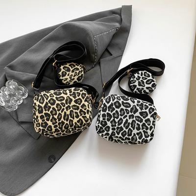 Estilo moderno, macio, estampa de leopardo, ombro único, bolsa transversal pequena quadrada, casual, para passeio, bolsa de rua