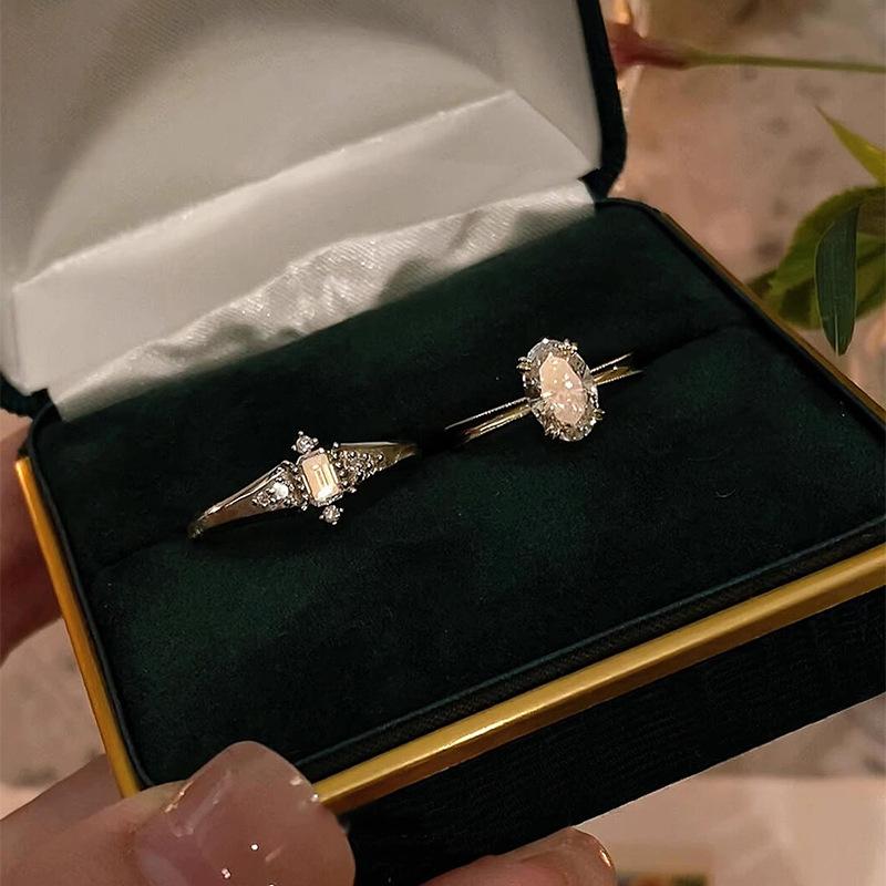 Fresh and simple carving fresh oval sparkling diamond opal rings for women high-end and retro ring party fine gift