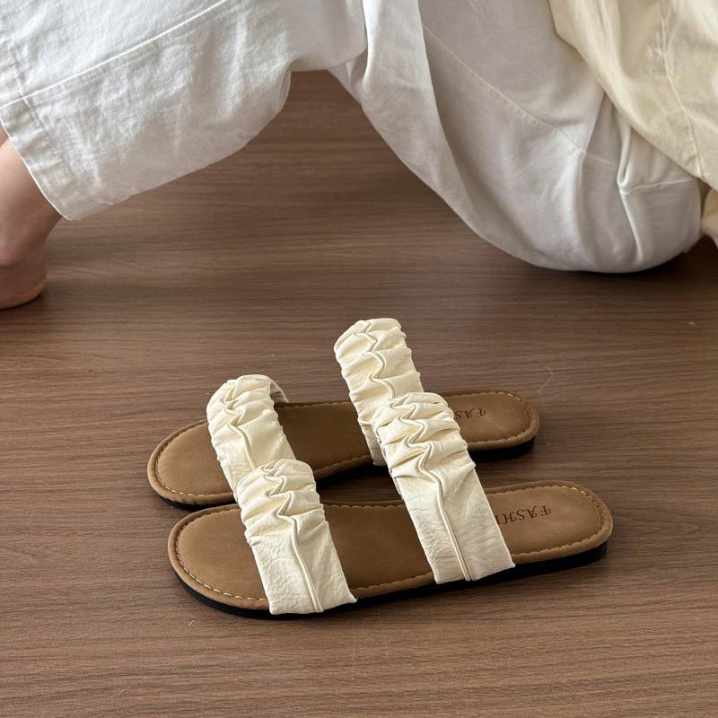 Gentle skirt slippers women's summer wear 2025 new fashionable soft flat-bottomed beach cool slippers