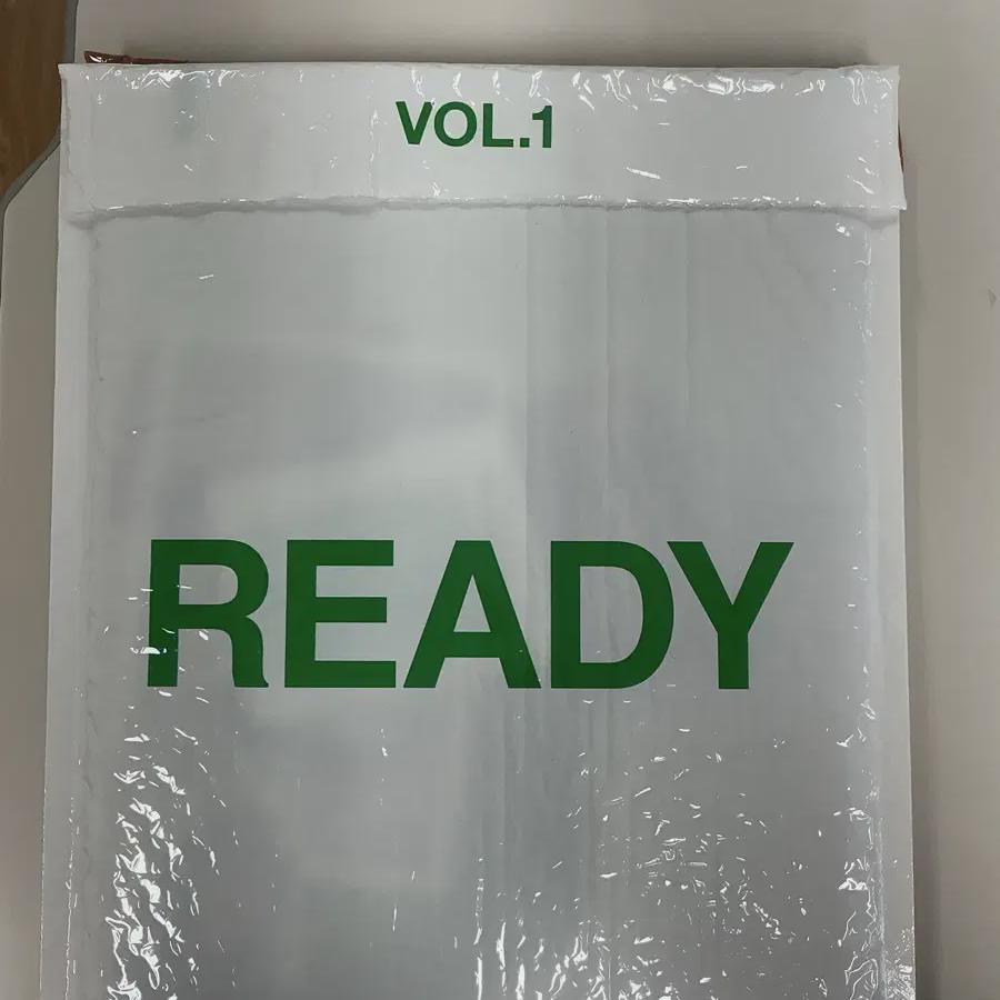 

Альбом Fromis9