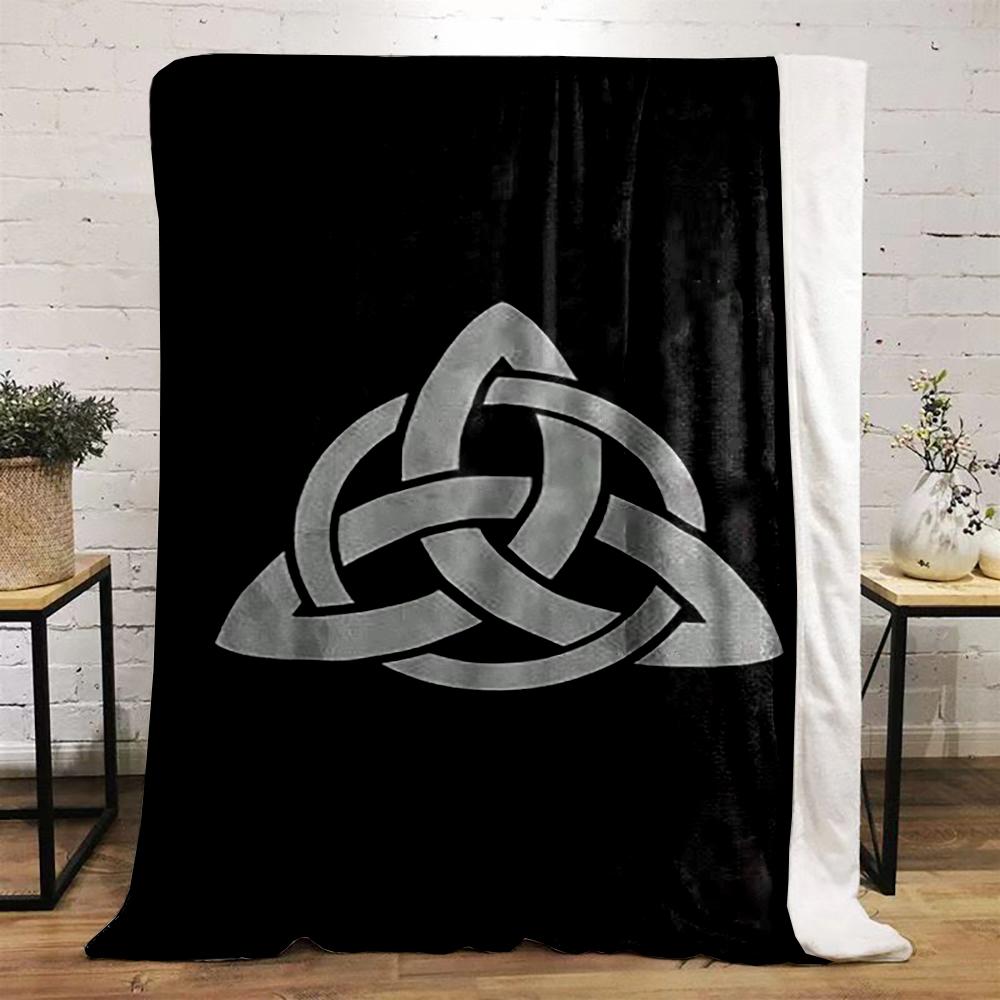 Celtic Knot Design on Black Background printed Flannel blanket for bedroom, living room, sofa, and nap