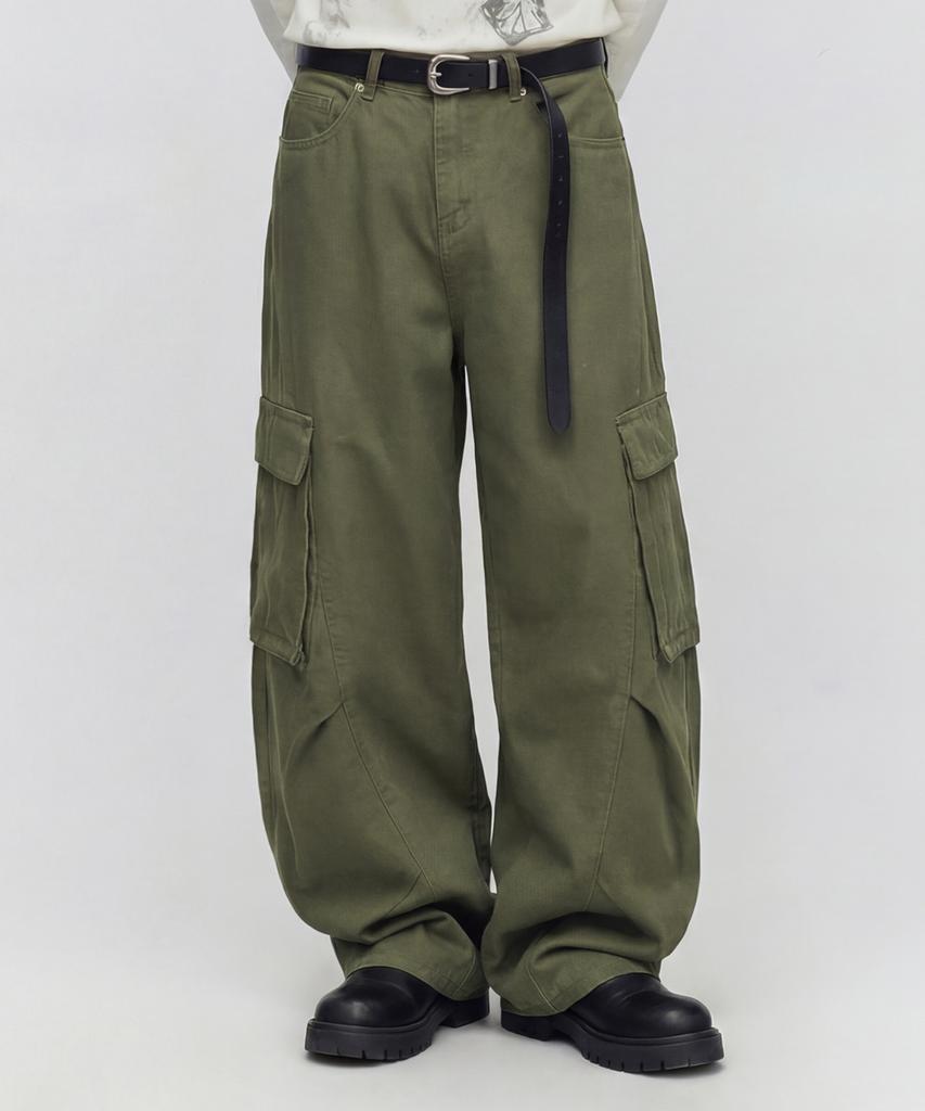 Dideobeulyueseui Cargo Wide Balloon Pants (Khaki)