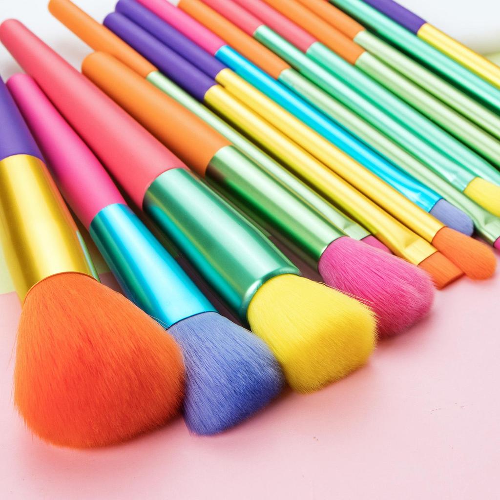 Nongying 15-Piece Makeup Brush Set: Powder, Foundation, Eyeshadow & Beauty Tools