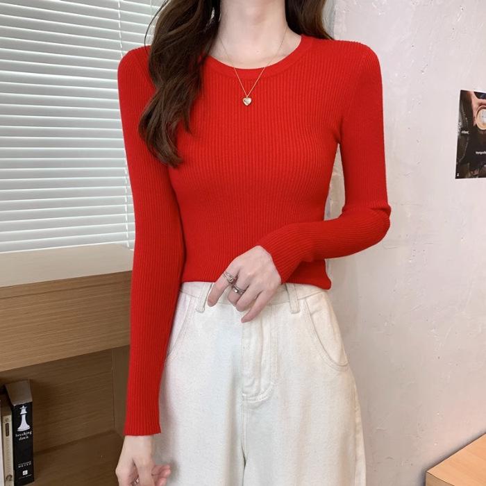 

Женский черный вязаный свитер облегающего кроя с длинным рукавом One Size красный