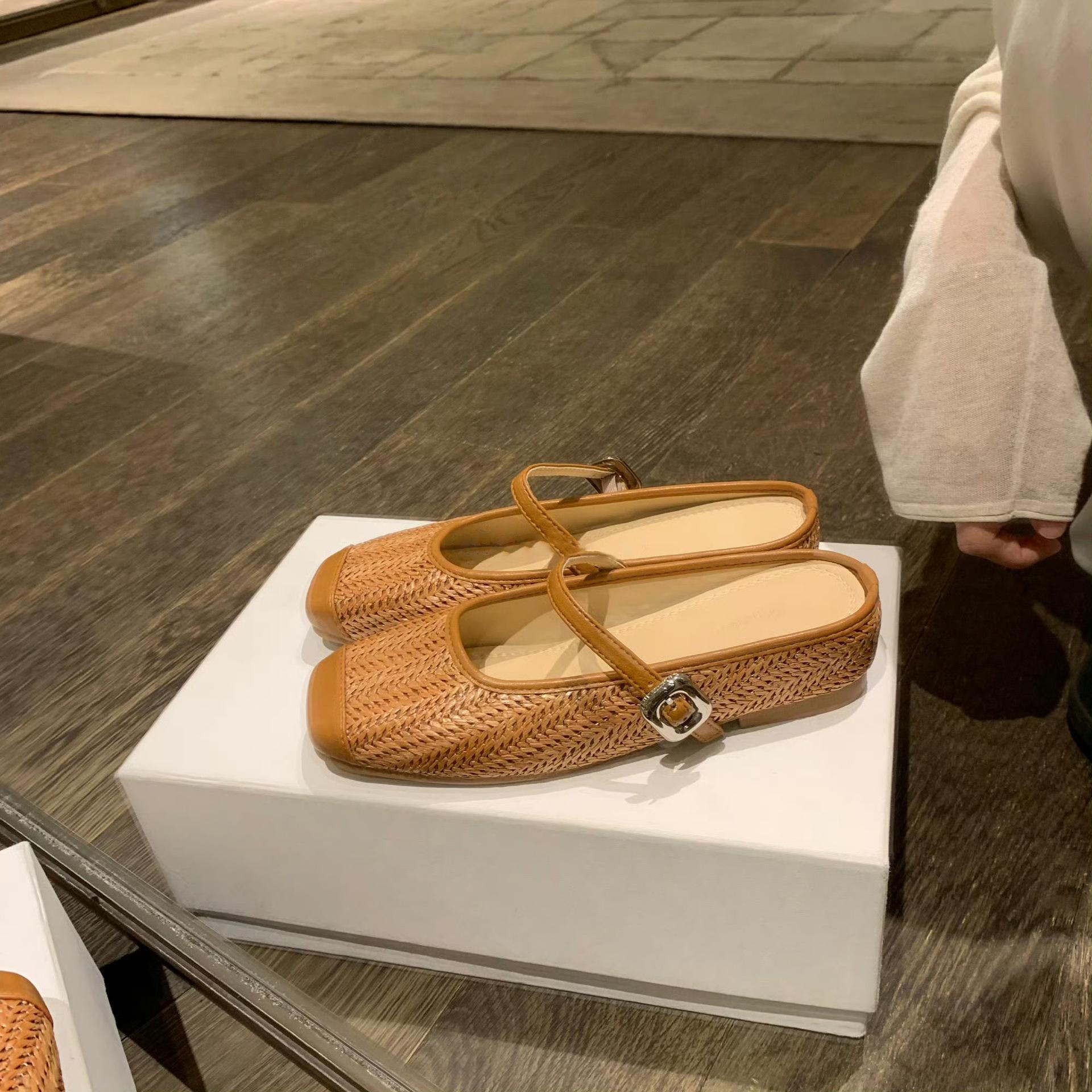 

Grape mother with the same height increase of 5cm holiday style retro straw woven square head sandals lazy half drag women summer wear 40 коричневий