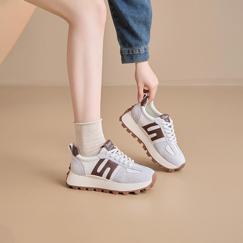 Thick-soled Women's Autumn New Color Matching Sports and Leisure Shoes Women's Versatility Increases