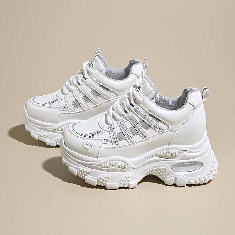 Little fairy platform dad shoes girl in the autumn of 2025 new platform muffin fashion through the net casual sports shoes girl