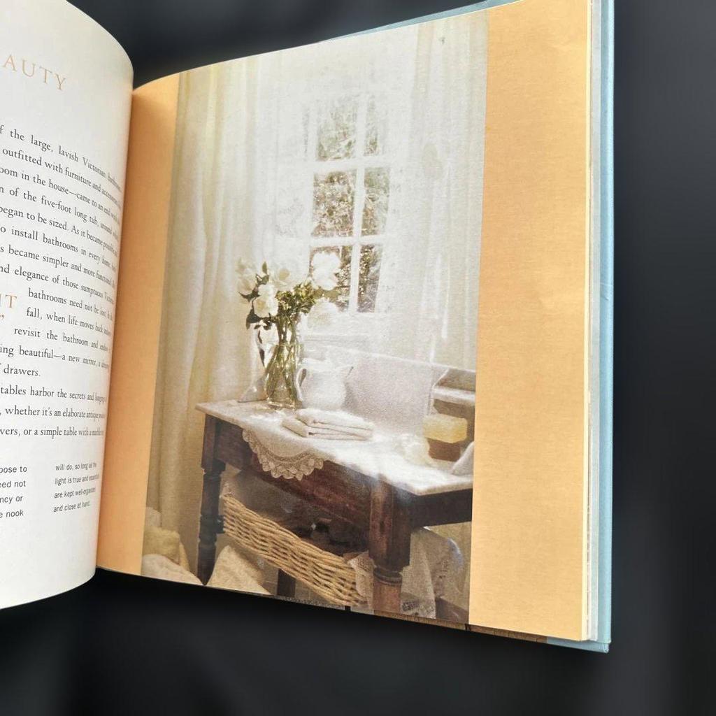 [USED] Bathbeauty Books French Antiques British Antiques