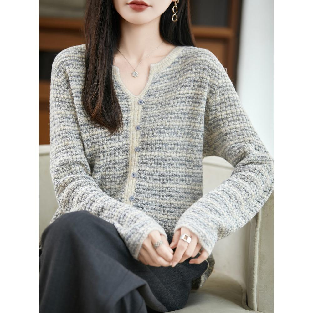 

Short Coat, Women s Round Neck, Half V-neck, New Spring and Autumn Style, Coarse Floral Knitted Sweater M бежевый