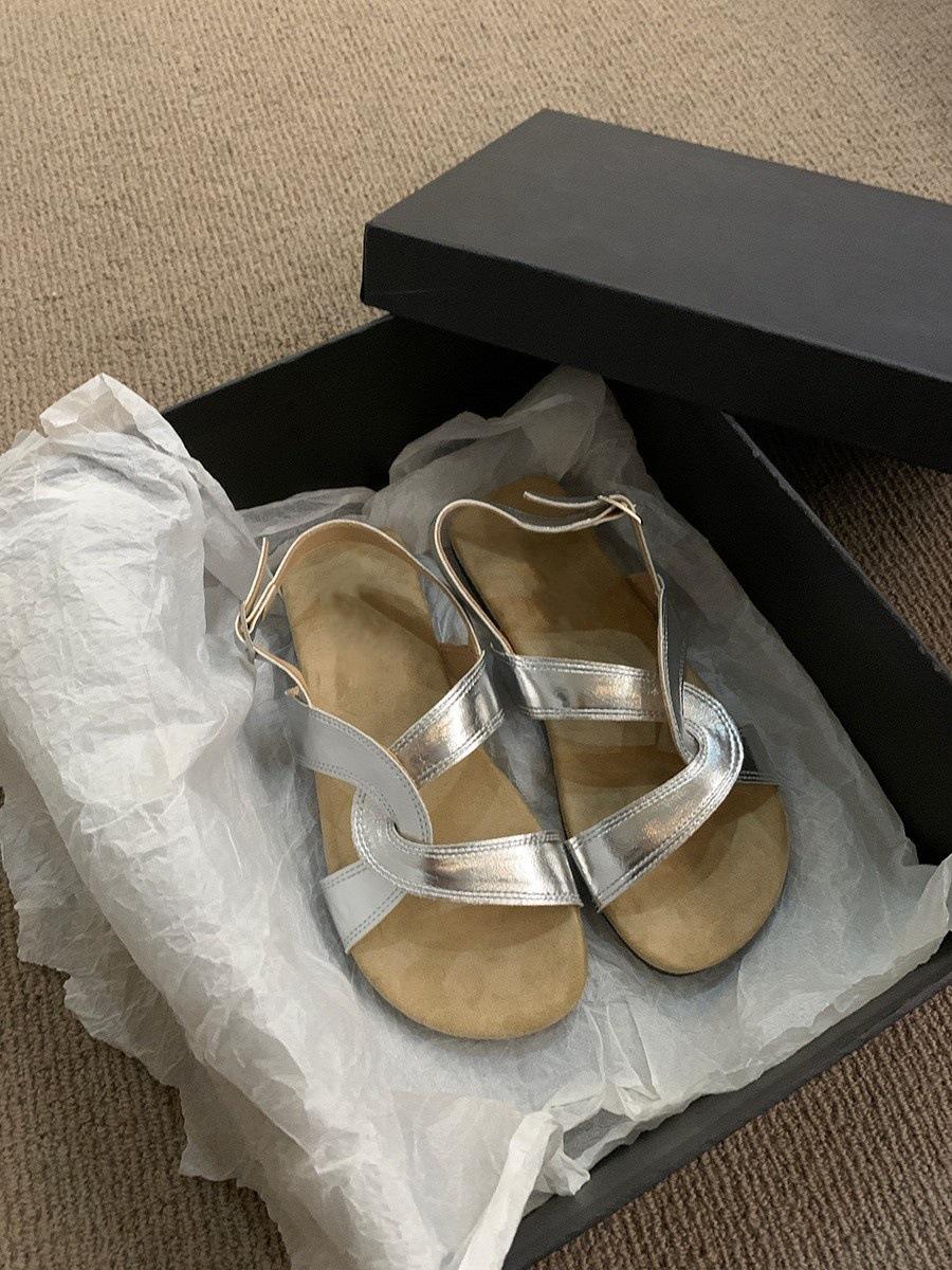 

Flat-bottomed niche retro sandals fairy shoes 2025 new summer soft-soled beach shoes versatile and comfortable shoes 40 серебряный