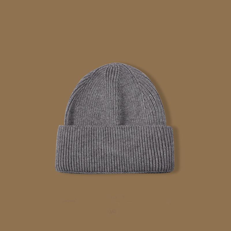 High Quality Solid Color Hat Women's Autumn and Winter Wool Hat Warm Ear Protection Cold Hat Versatile Face Small Knitted Hat Men's Windproof