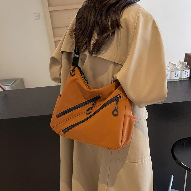 Casual Big Bag Women's 2025 New Fashion Cloth Bag Shoulder Bag Large Capacity Tote Bag Class Commuter Messenger Women's Bag