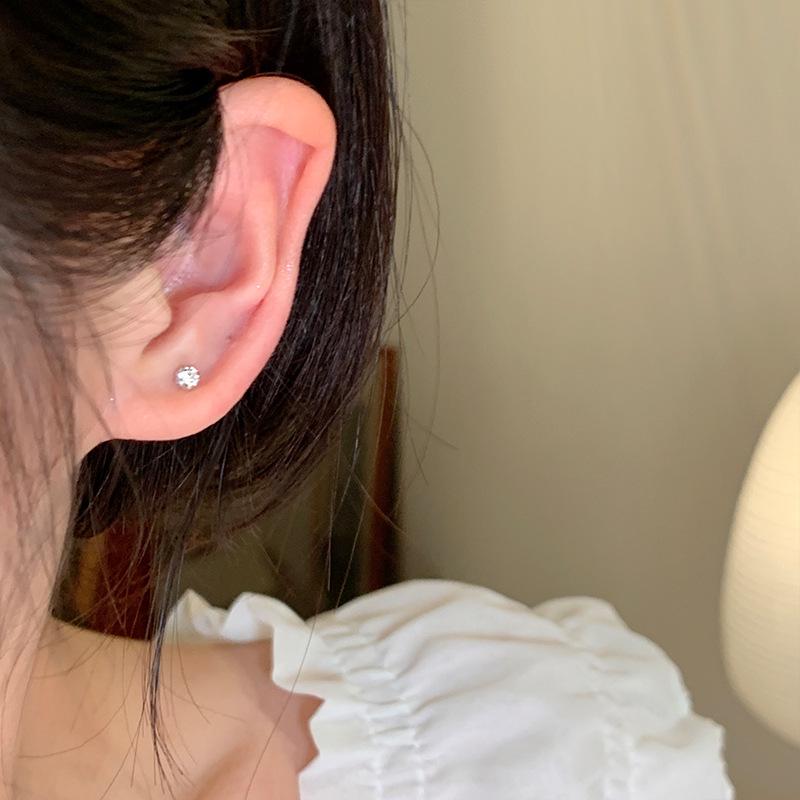 Korean Style Zircon Ear Cuff: Elegant, No-Piercing, High-End Earrings for Women