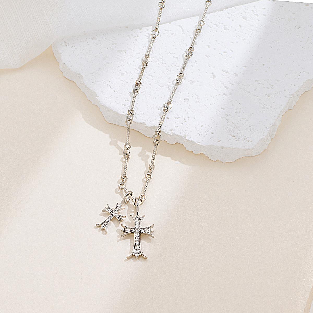 

Cross long necklace women s light luxury niche high-end clavicle chain temperament versatile accessories new men срібний