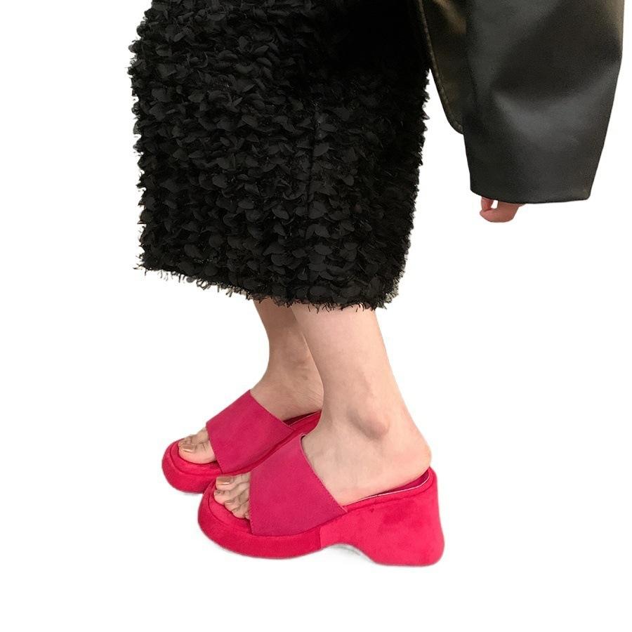 Small Retro Height-increasing Slippers Women's Shoes Wear 2025 New Summer Fashion Thick-soled Sandals