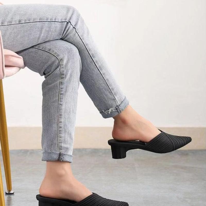 Fashion 2025 New Women's Slippers Low Heel Sandals for Women Fashion Pointed Toe High Heels Elegant Women Shoes Luxury Zapatos De Mujer