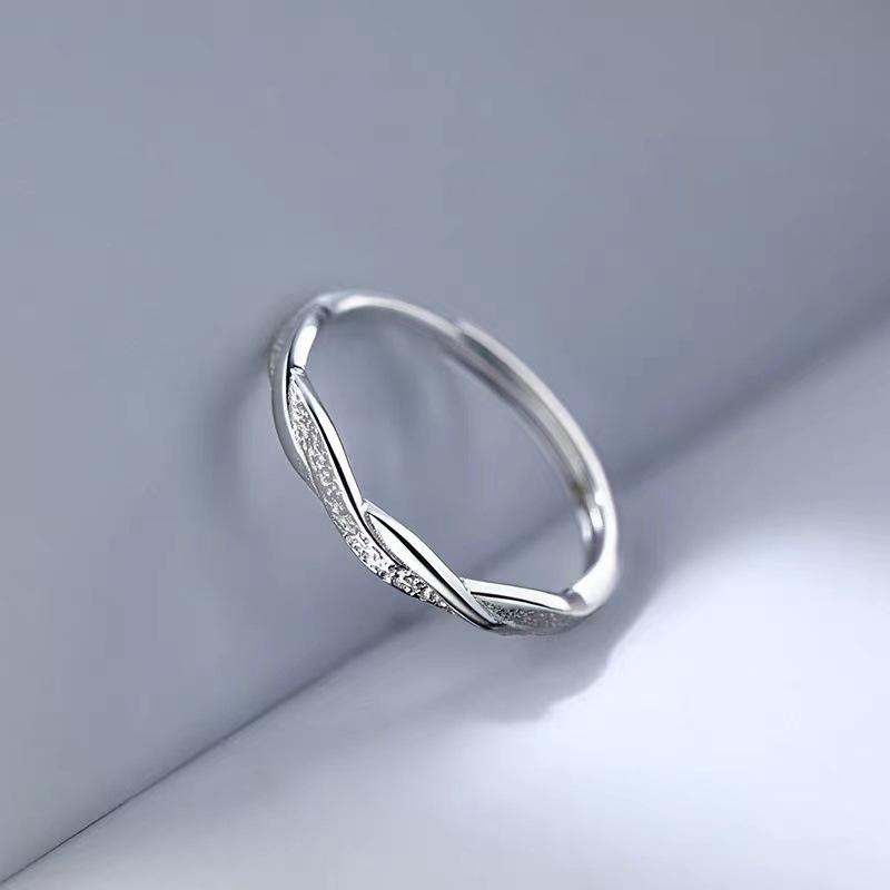 925 Silver-Plated Open Ring: Elegant Niche Design for Women