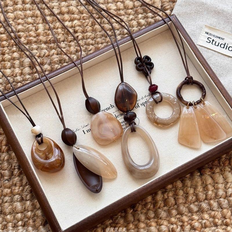 Chinese Aesthetics~ Retro smudged long necklace women's new sweater chain niche design accessories