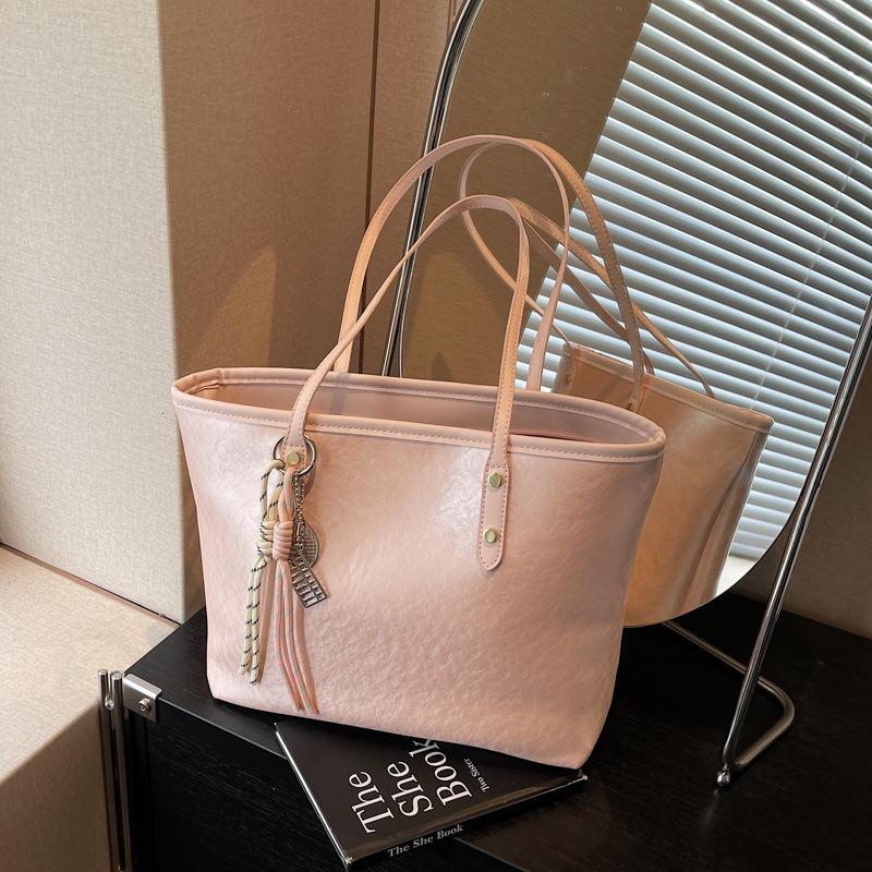 Fashion and Leisure Large-capacity Tote Bag Women's New Simple and Versatile Shoulder Bag High-end Underarm Bag