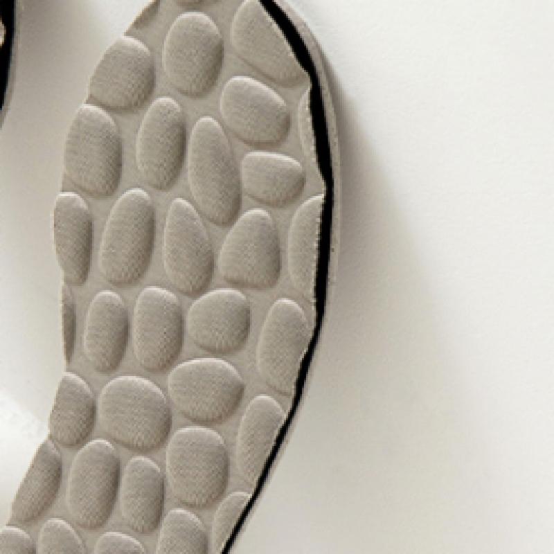 Daiso Embossed Cushion Insole 220 To 250 Mm