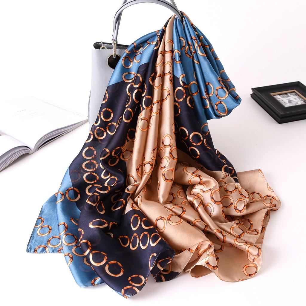Lyxmärke Vår Sommar och Höst Damkläder Nytt Mode Färgmatchning Tryckt sidenscarf Populär Turba för kvinnor