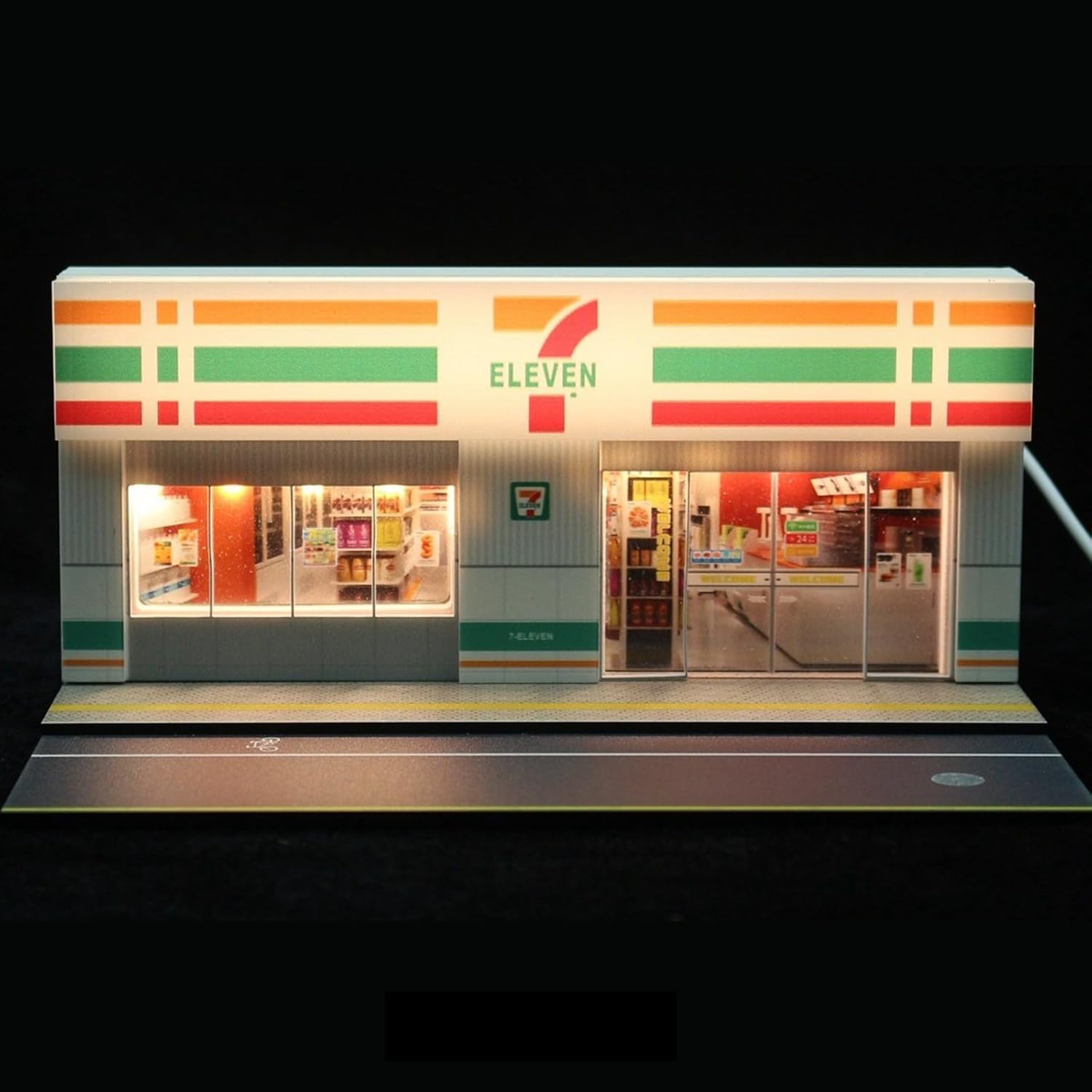 

wowjimi Diorama Architectural Model 1:64 Convenience Store USB Light-Up Educational DIY Decoration Shop Street Hobby Training Decorative Roadway
