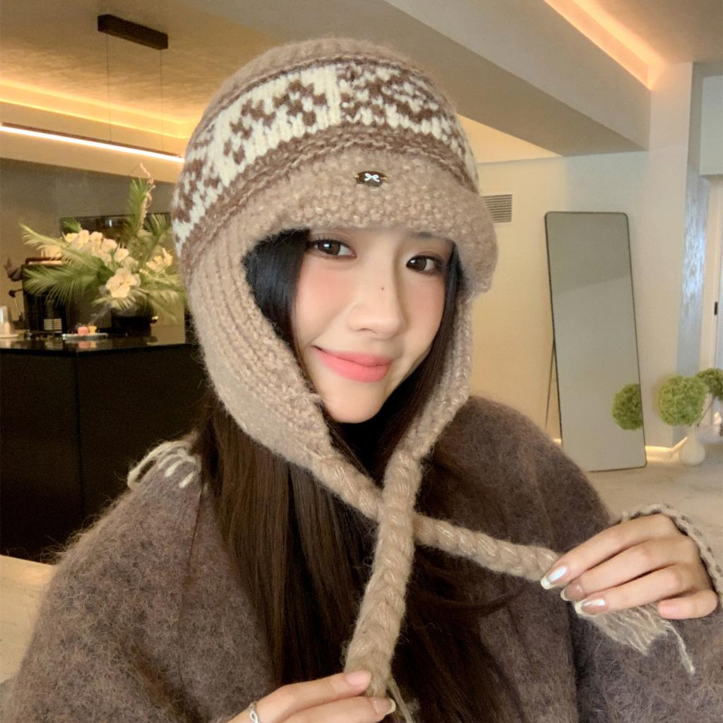 Fair Island contrasting color knitted wool hat women's season versatile big head circumference showing face small ear protection warm pullover hat