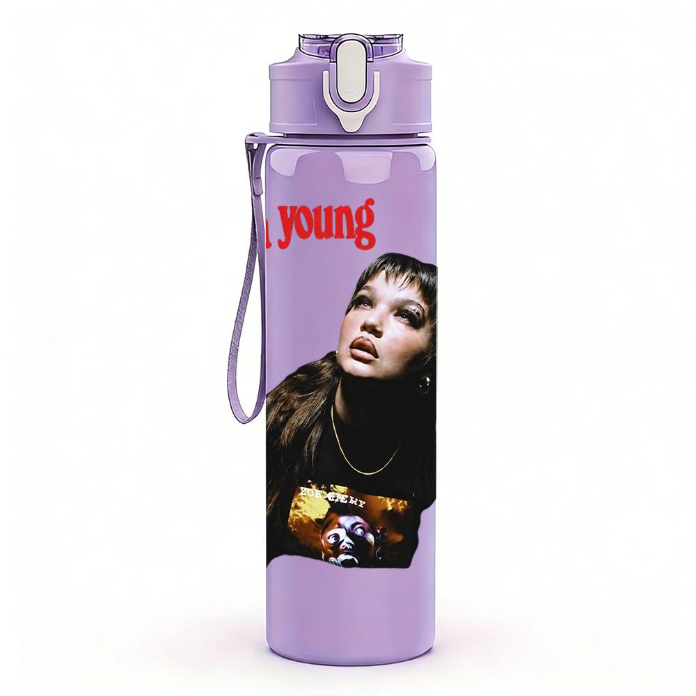 1PC Retro Long Hair Female Singer Portrait Print 750ml Portable Sports Water Bottle Leakproof Gym Outdoor Travel Drink Cup
