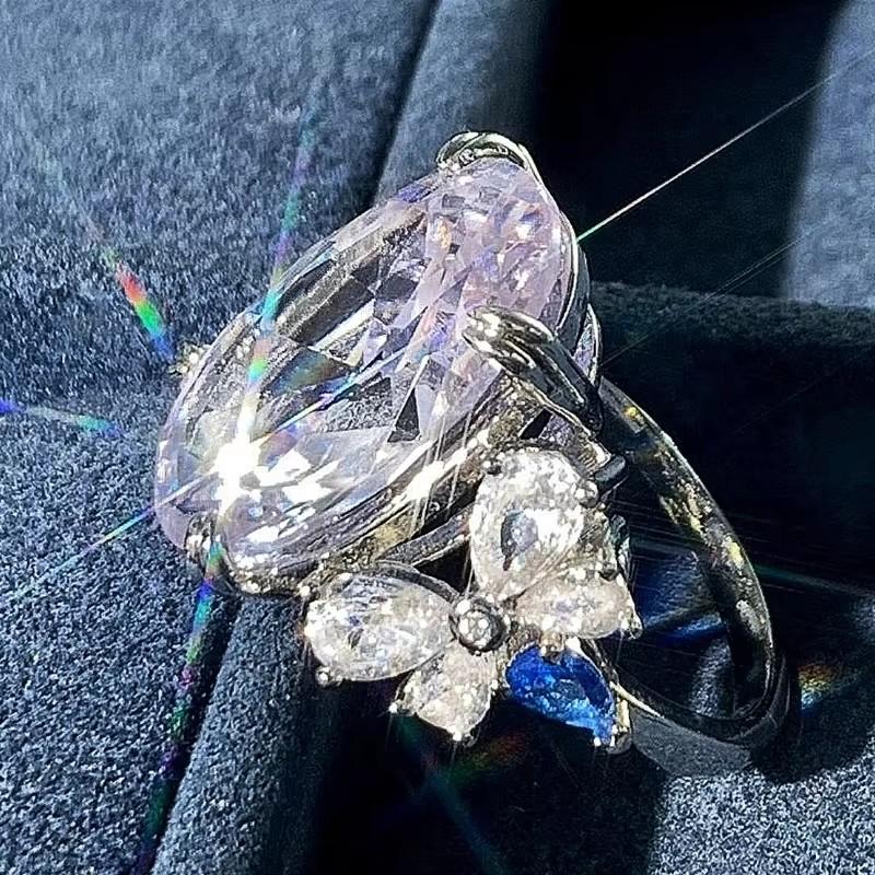 

Huitan Exquisite Butterfly Rings Women for Wedding Luxury Big Oval CZ Copper Color Engagement Party Rings Gorgeous Lady Zircon 8