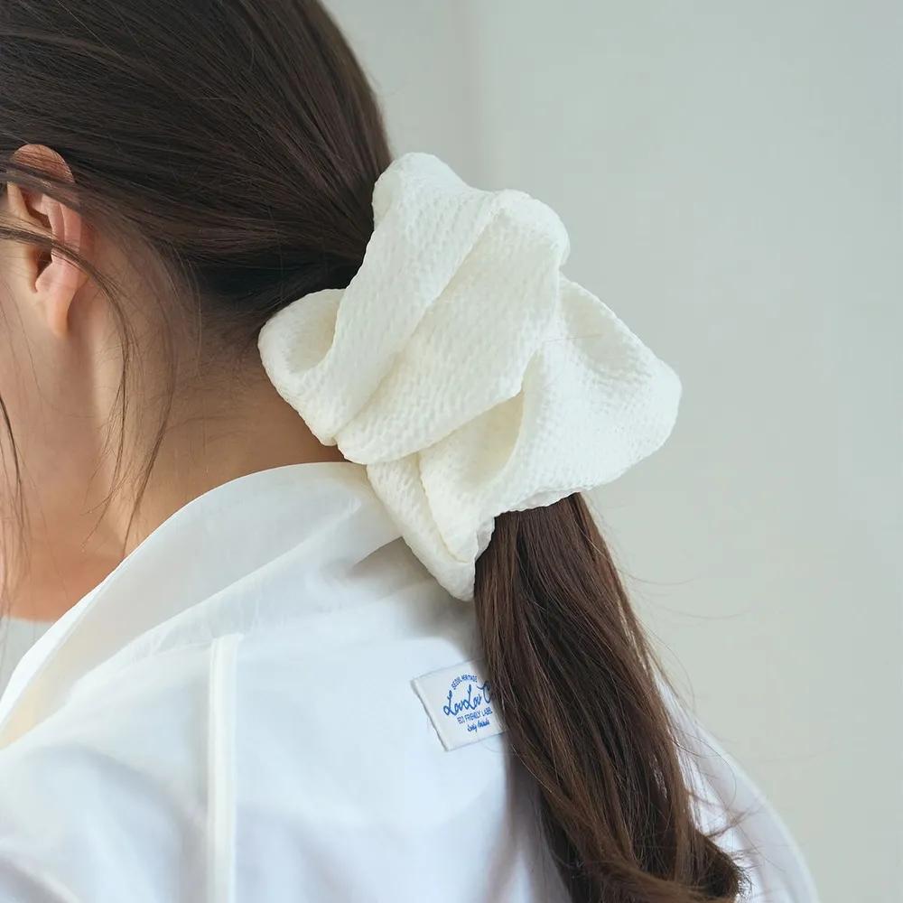 Daily Scrunchie (2 colors) IVORY
