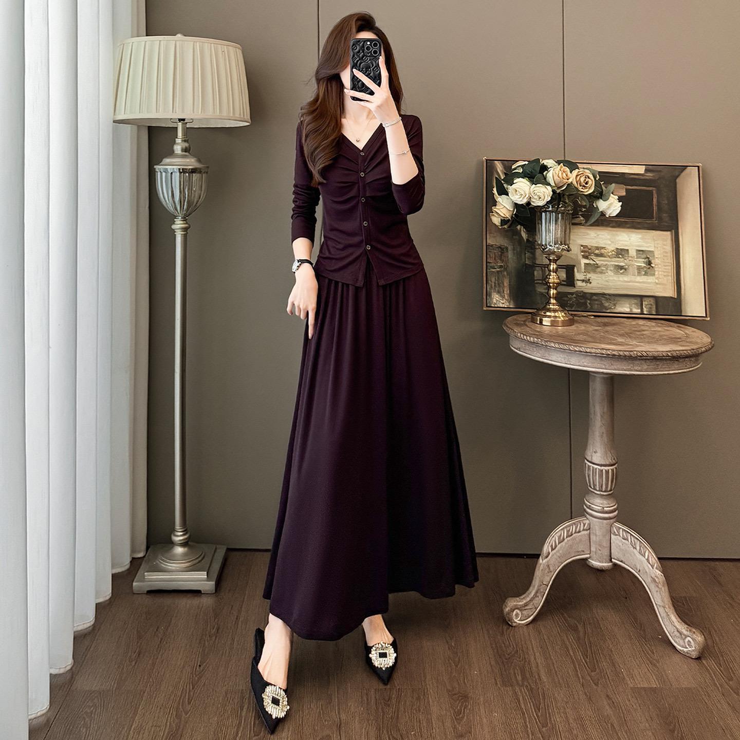 Elegant Women s Spring Two-Piece Set: Pleated V-Neck Top & Waist-Cinching Mid-Length Skirt Double Extra Large