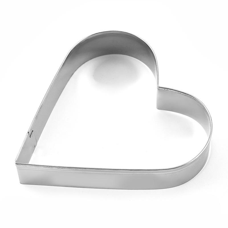 Heart-shaped 5-Piece Stainless Steel Cake and Cookie Mold Set for Baking