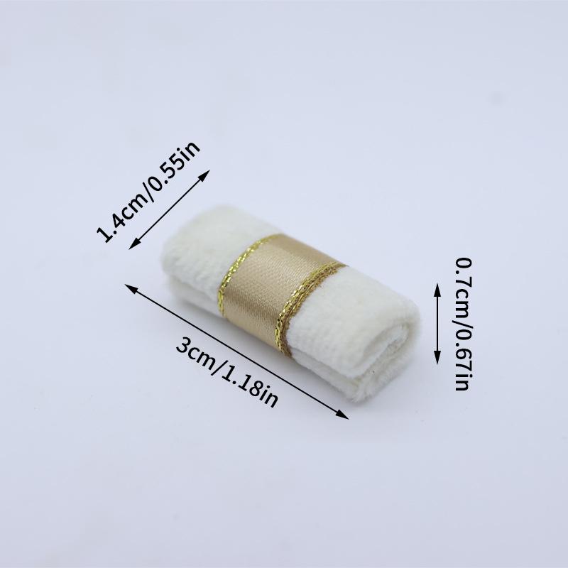 5 Pcs 1/12 Dollhouse Mini Quilt Kit Model Dollhouse Simulation Bed Room Decoration Dolls House Micro Living Scene Decor Ornament