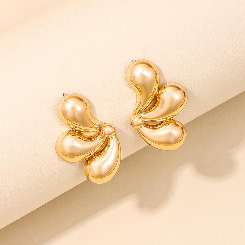 

Elegant Petal Water Drop Earrings - Women s Luxury Fashion Statement Jewelry