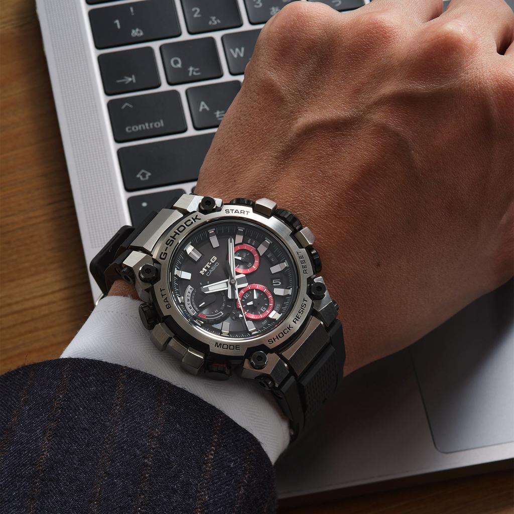 Casio G-SHOCK Men's Stainless Steel 200M Water Resistant Quartz Watch MTG-B3000-1A