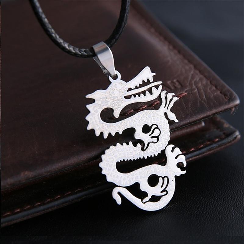 Rinhoo Herren Punk Dragon Flame Titan Edelstahl Coole Lederkette Anhänger Halskette Herren Charm Halskette Schmuck