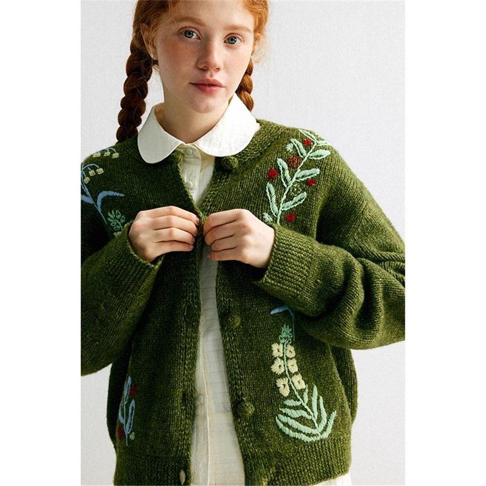 

Autumn Green Sweaters Cardigan Pockets Women Embroidery Pattern Printing Buttons Sweaters Knitting Loose Sweater One Size зелёный