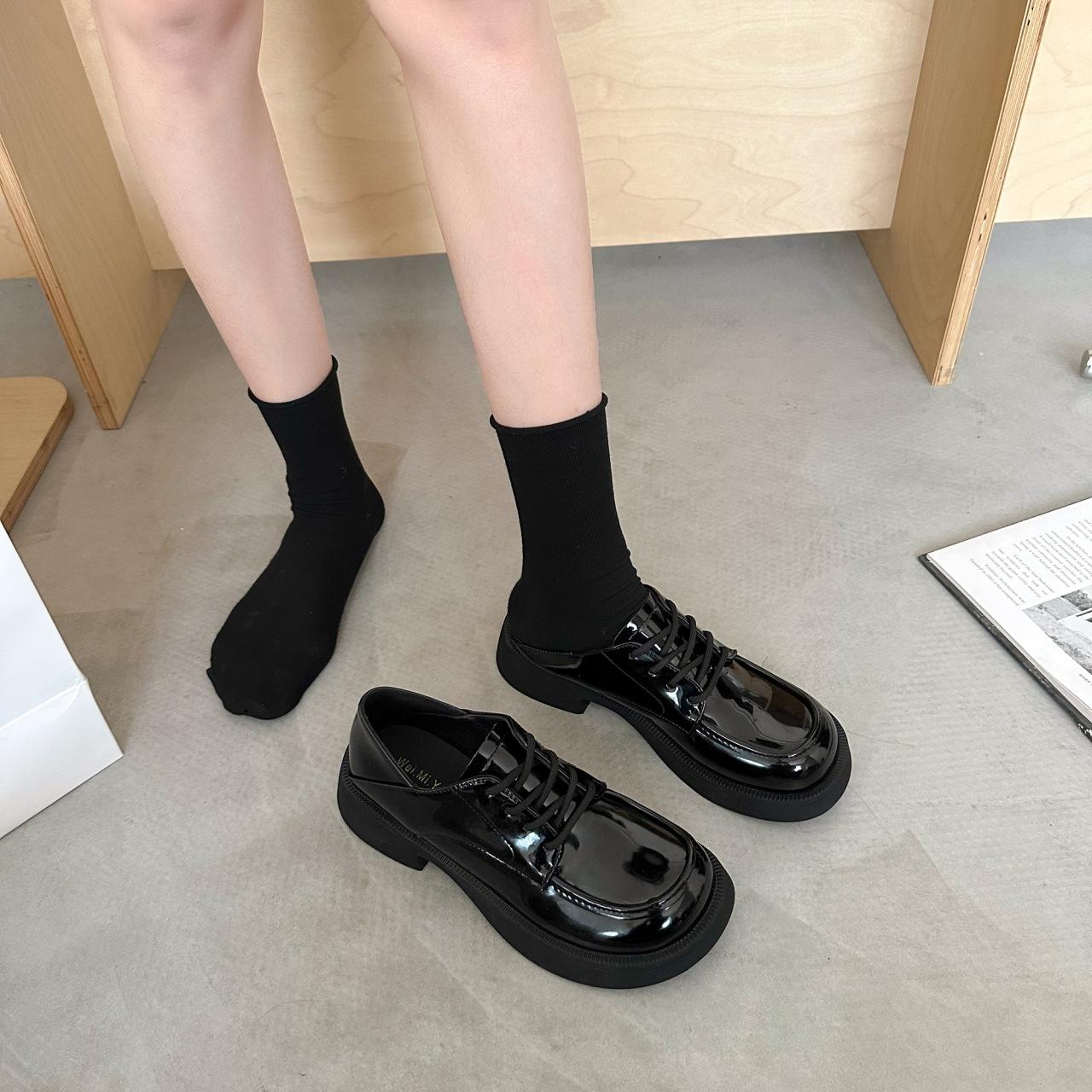 

Юбка на толстой подошве, маленькие кожаные туфли, женская осень 2025, новые британские туфли в стиле колледжа, повседневные универсальные туфли в стиле ретро 40