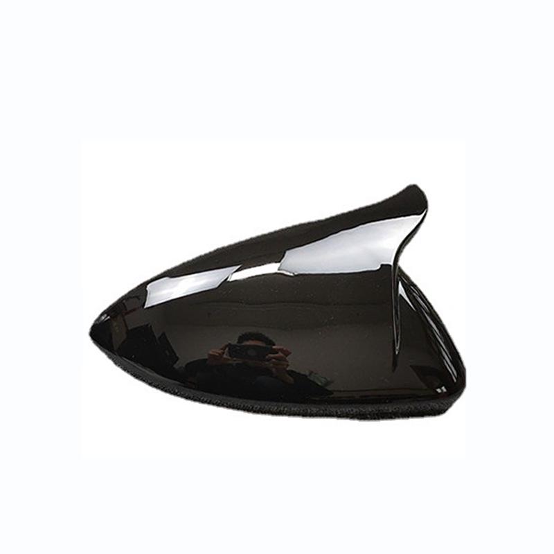 Golf 7 Gloss Black Horn Style Rearview Mirror Cover with Carbon Fiber Pattern (2014-2019)