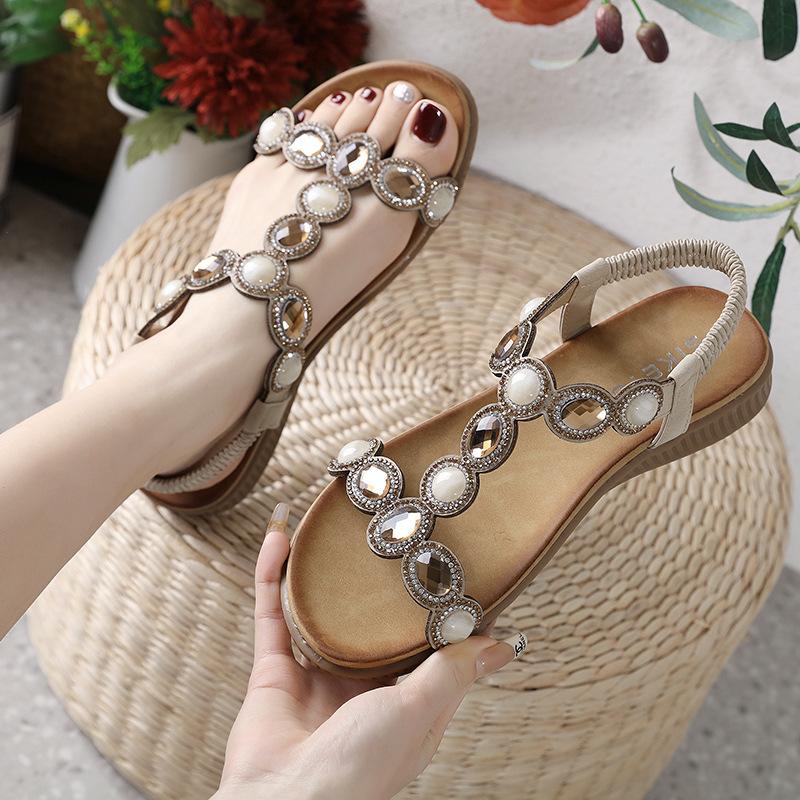 New Sandals Bohemian Rhinestones Comfortable Round Head Seaside Vacation Large Size Flats