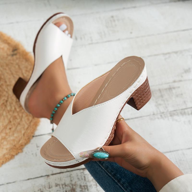 Summer new large size thick heel cool slippers women's fashion high heel thick heel fish mouth one word drag women