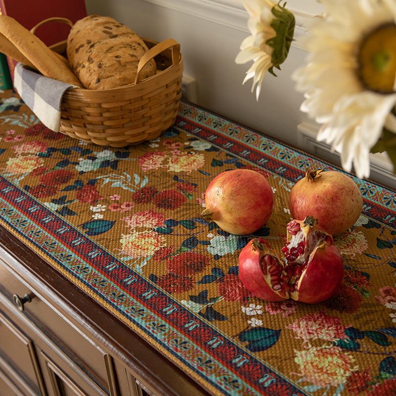 Retro American Luxury Table & Cabinet Runner - High-Grade Cloth Cover