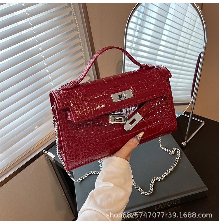 

Женская сумка 2025 новая модная маленькая квадратная сумка на одно плечо, сумка Kelly для прямой трансляции от интернет-знаменитости, зарубежная высококлассная сумка через плечо