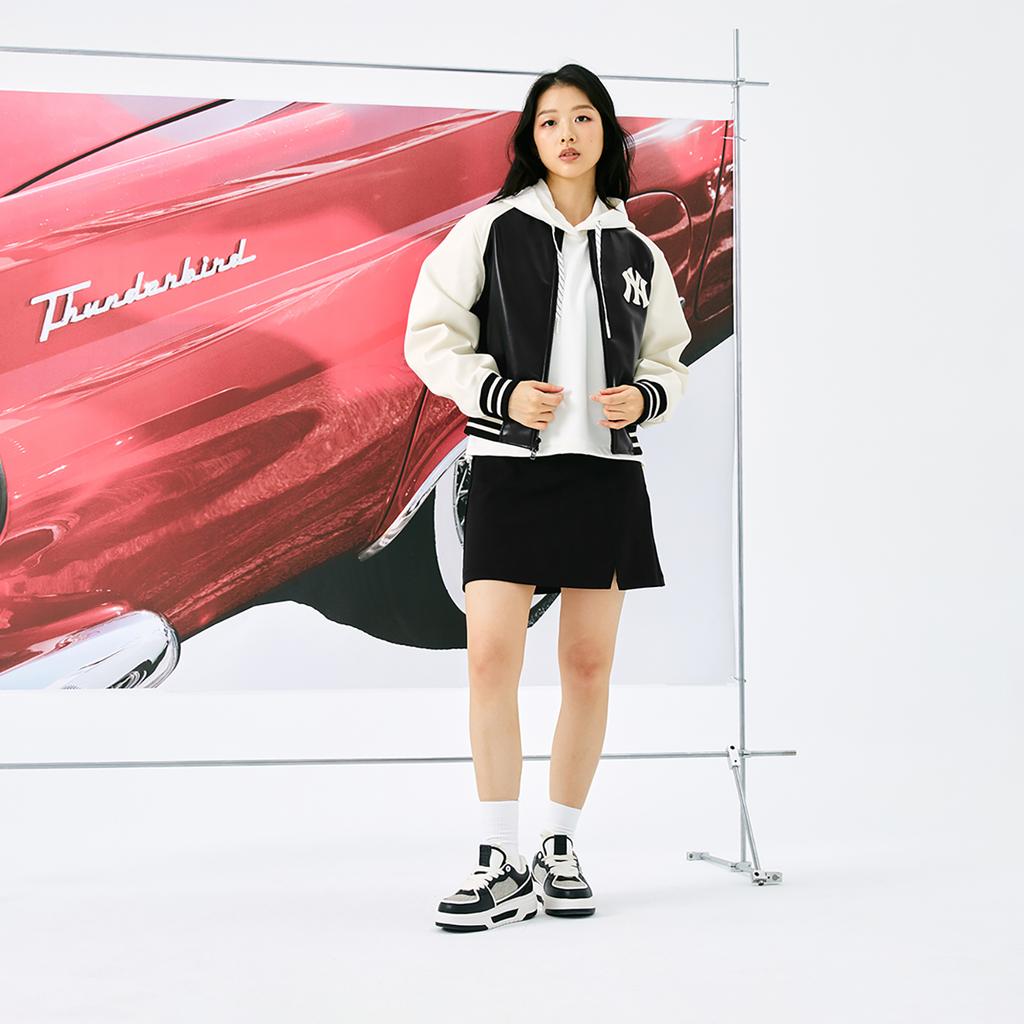 New MLB New York Yankees MLB Preppy Style Collection Baseball Jacket Women's Black 3FJPV0144-50BKS