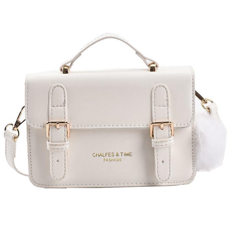 This year's popular bags are women's autumn and winter new high-end niche design messenger bags, foreign-style portable small square bags.