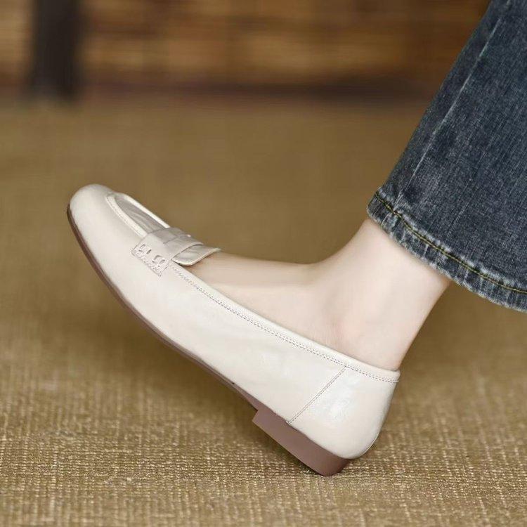 French Soft Leather Shallow Mouth Flat-soled Single Shoes Women's 2025 New Soft-soled One-pedal Square Head Low-heeled Doudou Loafers