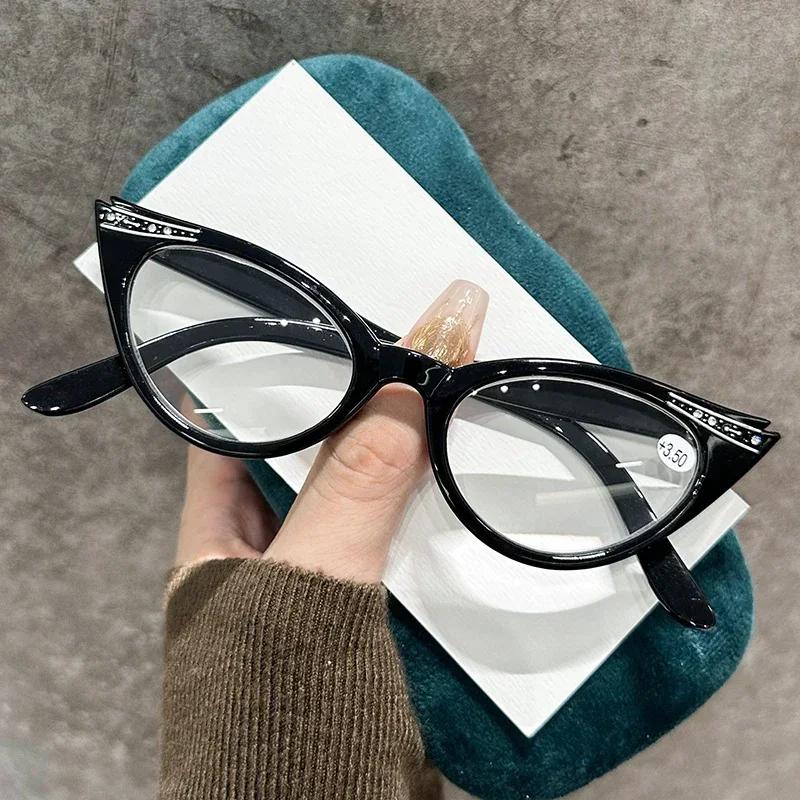 

Fashion Style Reading Presbyopia Eyeglasses for Women s Cat Eye Style Readers Bricklaying Glasses Frame Luxurious Design Harmful Light Blocking 3.0